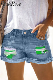 Casual Sheep In The Green Hills Printed Denim Shorts