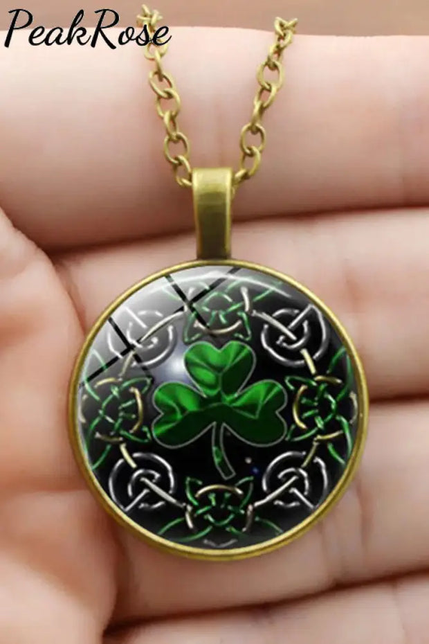 Clover Time Gem Necklace