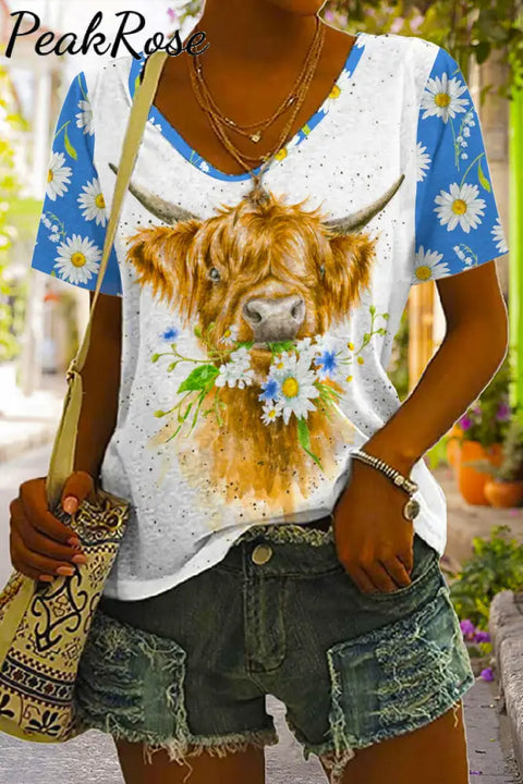 Daisy Floral Highland Cow Spring Print V Neck T-Shirt T-Shirt