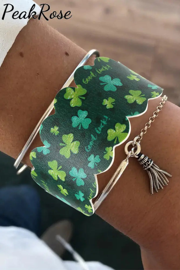 Green Clover Bracelet / One Size Bracelets