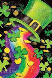 Green Hat Rainbow Gold Coin Shamrock Lucky Totem Original Round Neck T-Shirt