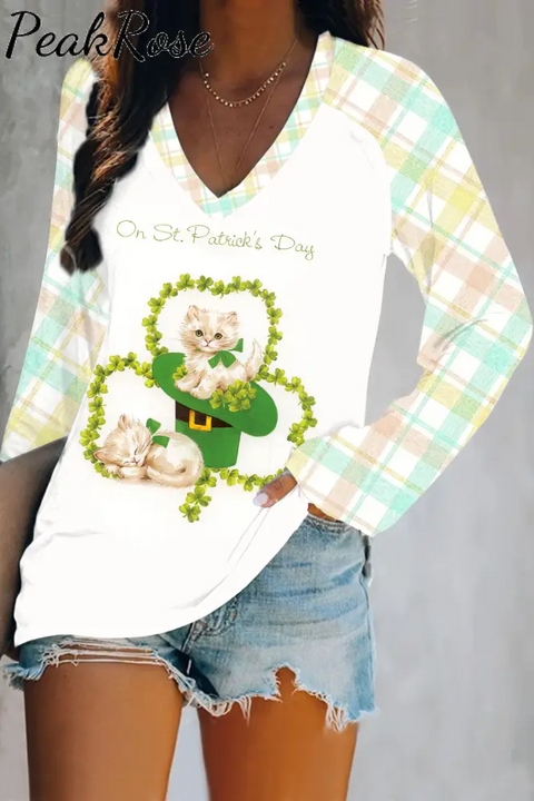 Kitten On St.patricks Day Lucky Shamrock V-Neck Long Sleeve Tee