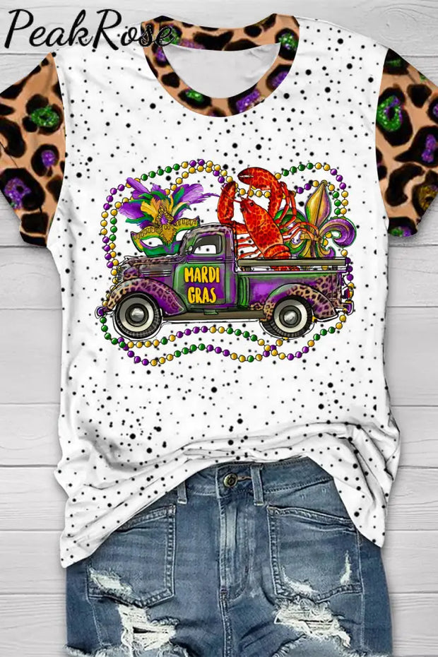 Mardi Gras Crawish Boil Beads Fleur De Lis Round Neck Short Sleeve T-Shirt