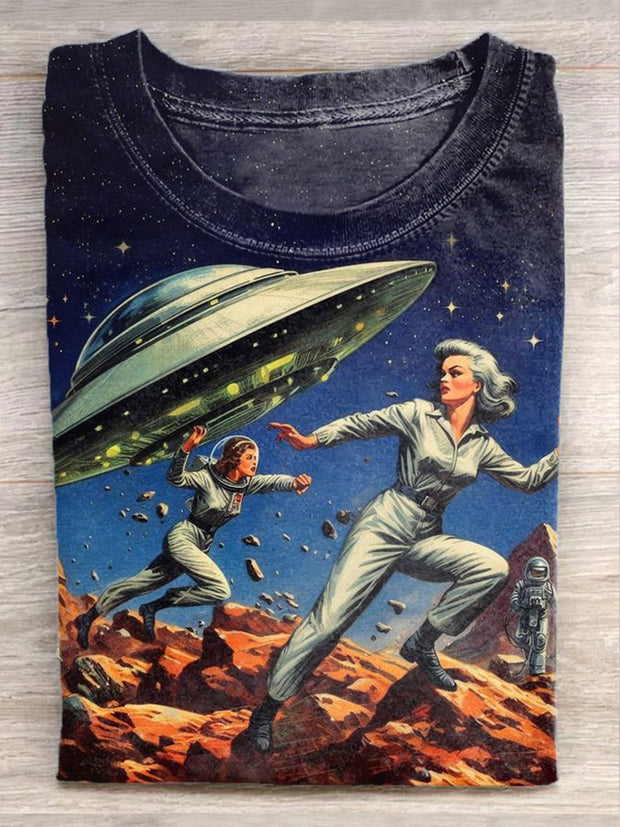 Unisex Retro Female Astronaut Art Illustration Printed Casual Cotton T-Shirt