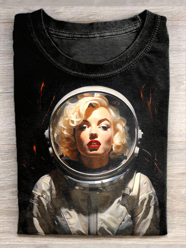 Unisex Retro Female Astronaut Art Illustration Printed Casual Cotton T-Shirt