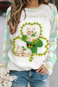 Kitten on St.patricks Day Lucky Shamrock Sweatshirt