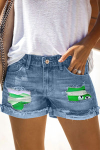 Casual Sheep In the Green Hills Printed Denim Shorts