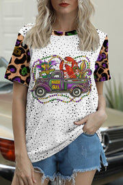 Mardi Gras Crawish Boil Beads Fleur De Lis Round Neck Short Sleeve T-shirt