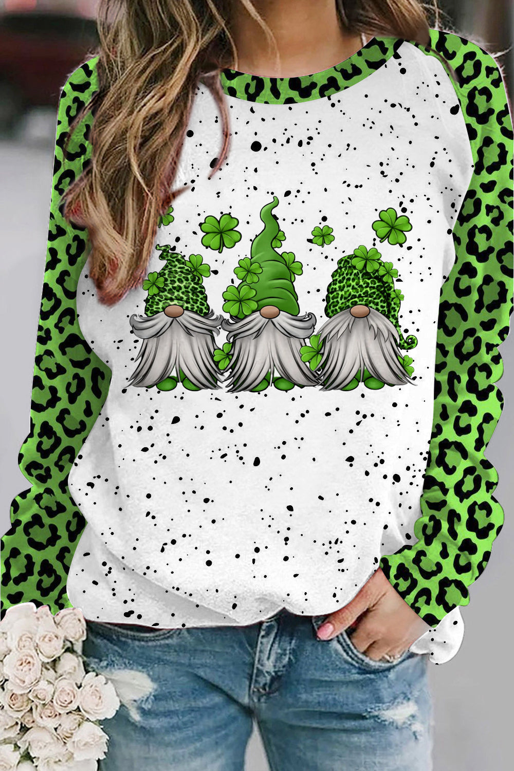 Green Leopard Leaf Clover Gnomes Print Long-Sleeved Sweatshirt