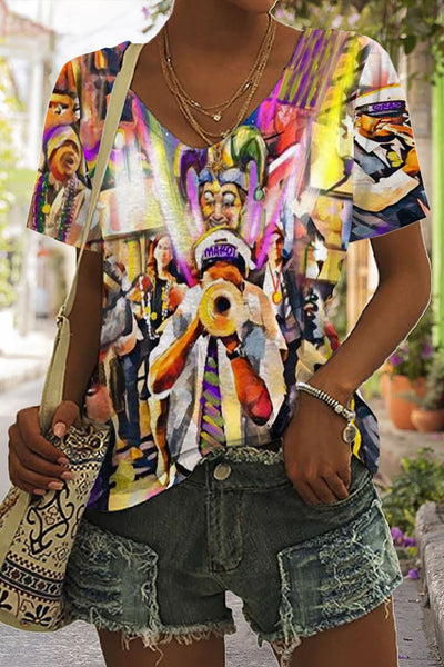 Mardi Gras Carnival Parade Blow The Trumpet With Clown Mask Beads Printed V Neck Short Sleeve T-shirt