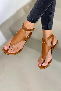 Rivet Soled Flip-Flops Sandal