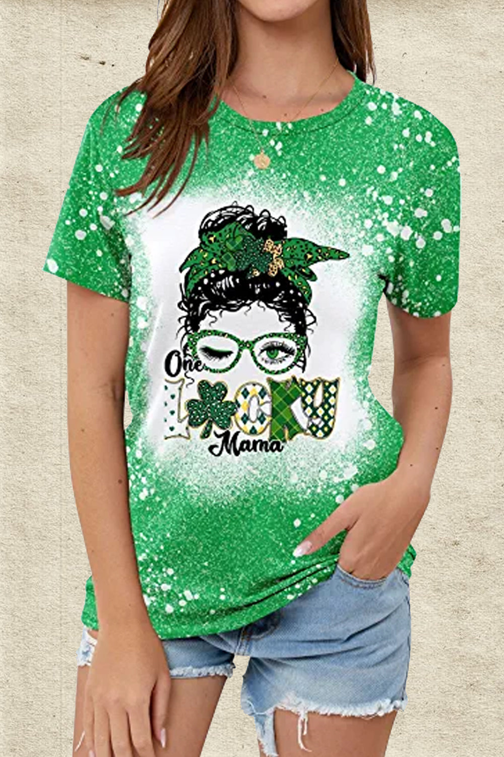 St. Patrick's Day Messy Bun Lucky Mama Bleached Print T-Shirt