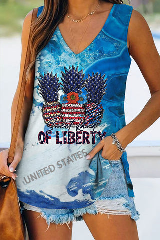 Sea Waves Texture Usa Map & American Flag Pineapple For Tropical Vacation Sleeveless V-neck Tank