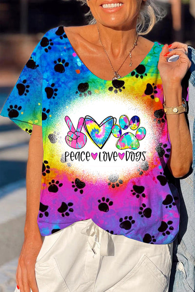 Cute Dog Paws Walk Over A Romantic Rainbow Peace Love Dogs Loose T-Shirt
