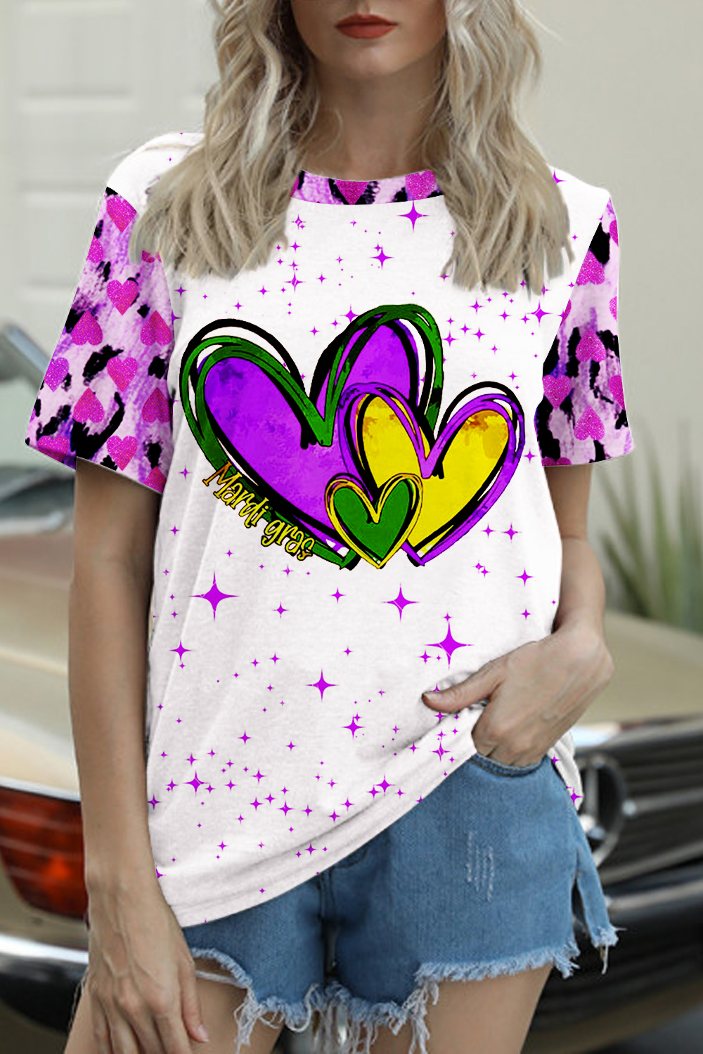 Happy Mardi Gras Heart Printed Round Neck Short Sleeve T-shirt