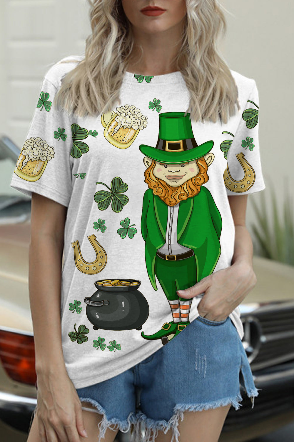Original Illustration Cute Green Hat Villain Gold Coin Beer Clover T-shirt