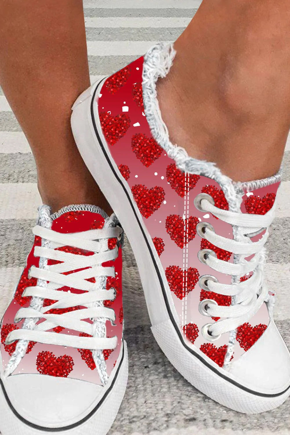 Red Ombre Heart-shape Daily Canvas Shoes