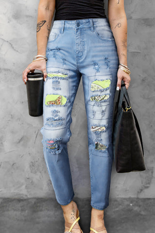 Retro Oil Painting Style Egg Bunny Frame Ripped Denim Jeans
