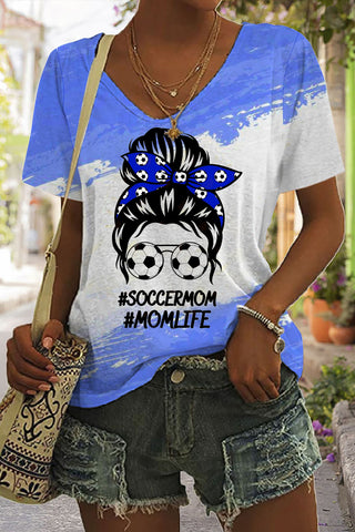 SOCCERMOM #MOMLIFE Ink Printing & Dyeing Fashion Illustration Girl Print V-neck T-shirt