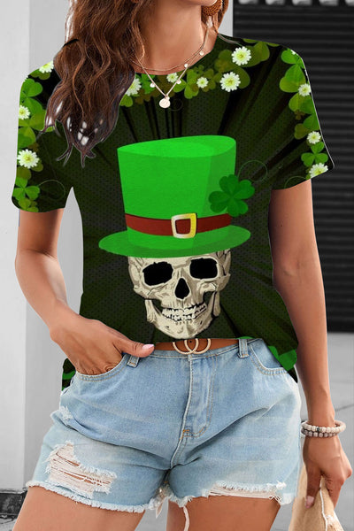 Green Hat Pirate Drinking Beer Skeleton Four Leaf Clover Clover Round Neck Short T-shirt